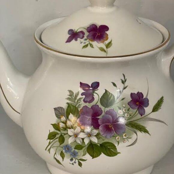 Sadler Teapot English Floral With Gold Trim, Vintage Tea ware  Serveware Teapot - Picture 4 of 10